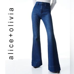 Alice + Olivia Beautiful High Rise Bell in Love Train Wash Denim Flared Leg 26